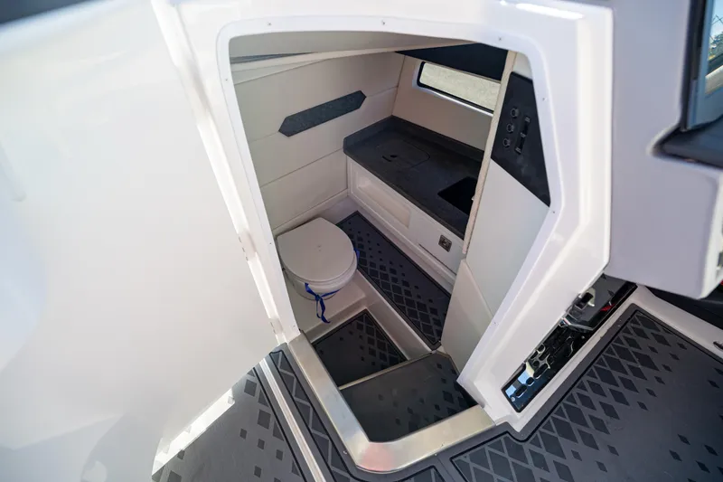 Slide: The Image of Cobalt R31 Surf 2025 - 16