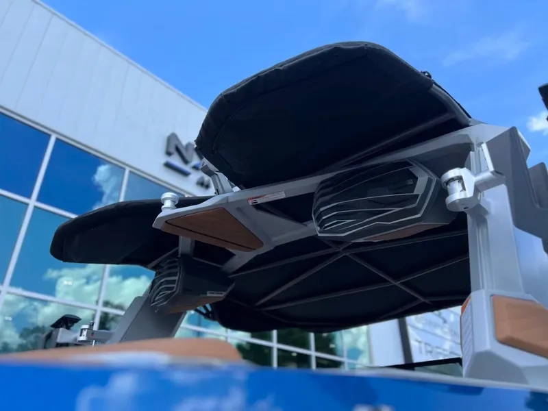 Slide: The Image of Nautique G23 2025 - 12