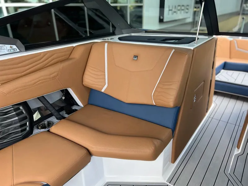 Slide: The Image of Nautique G23 2025 - 27