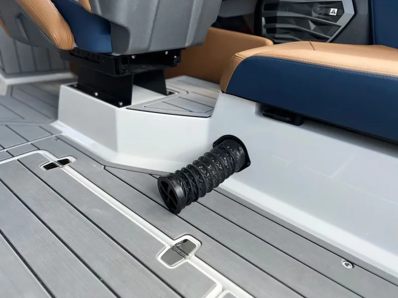 Slide: The Image of Nautique G23 2025 - 30