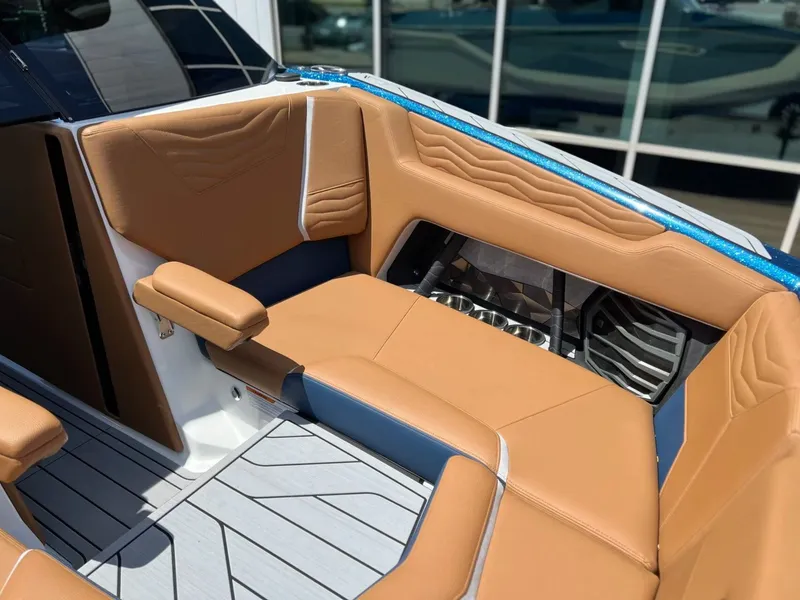 Slide: The Image of Nautique G23 2025 - 34