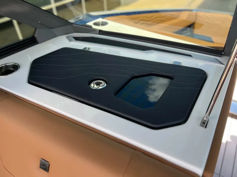 Slide: The Image of Nautique G23 2025 - 37