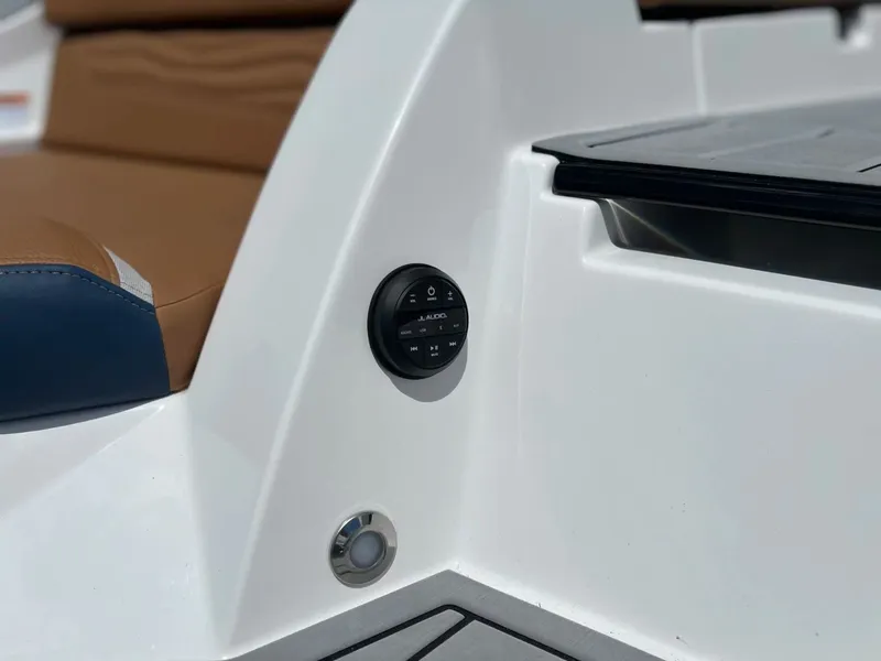 Slide: The Image of Nautique G23 2025 - 43