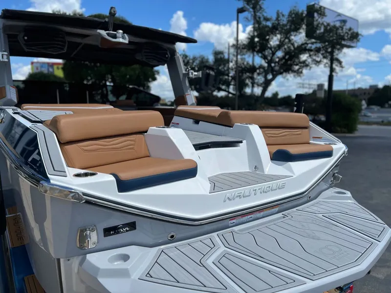 Slide: The Image of Nautique G23 2025 - 6