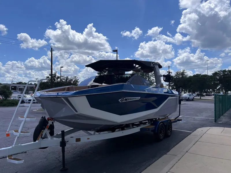 Slide: The Image of Nautique G23 2025 - 9