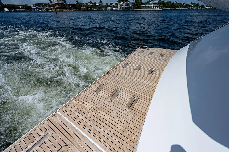 Slide: The Image of 2022 Azimut S6 yacht deck with ocean view and wake. - 22