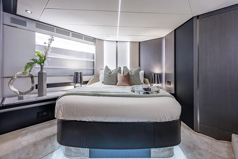 Slide: The Image of Azimut S6 2022 - 64