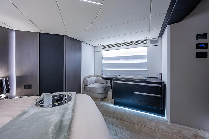 Slide: The Image of Azimut S6 2022 - 67