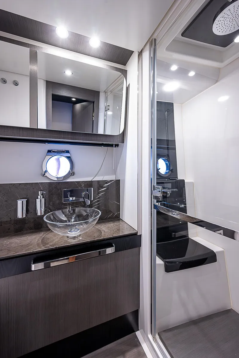 Slide: The Image of Azimut S6 2022 - 72