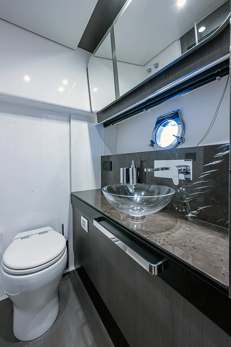 Slide: The Image of Azimut S6 2022 - 74