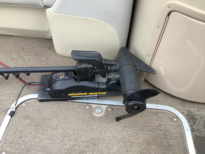 Slide: The Image of Minn Kota trolling motor on 2013 Bennington 2275 boat deck. - 17