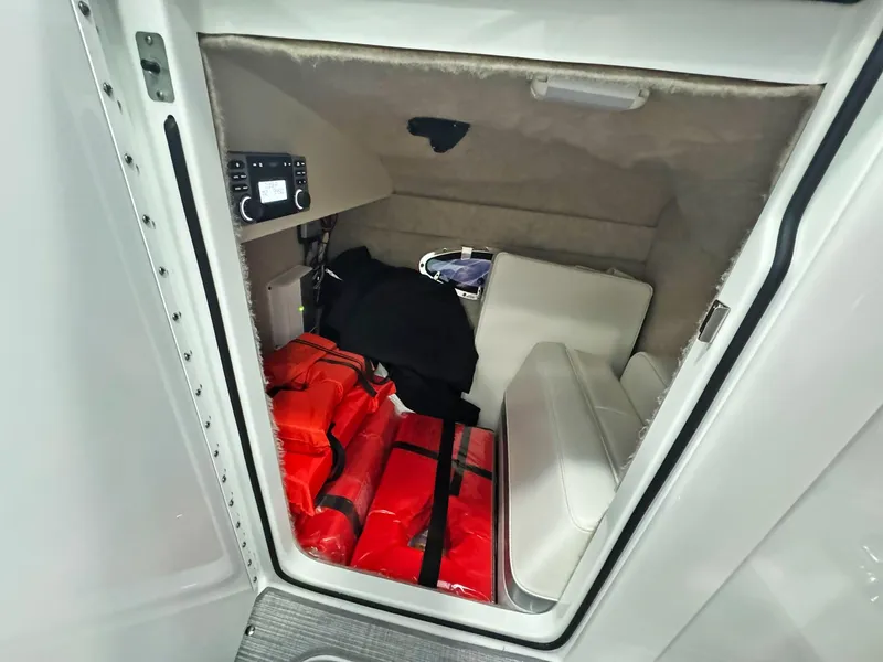 Slide: The Image of Formula 290 Bowrider 2013 - 54