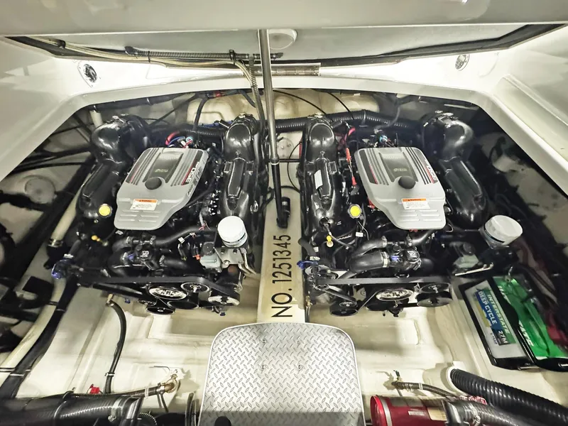 Slide: The Image of Formula 290 Bowrider 2013 - 61