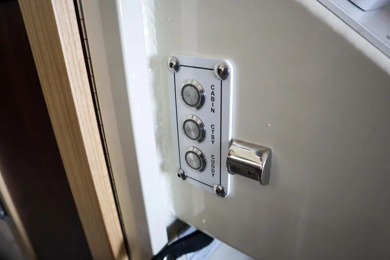 Slide: The Image of Control panel in 2025 Hewescraft 290 Adventure ET HT boat cabin. - 38