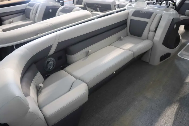 Slide: The Image of Barletta Cabrio 24UC 2025 - 5