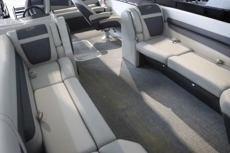 Slide: The Image of Barletta Cabrio 24UC 2025 - 8