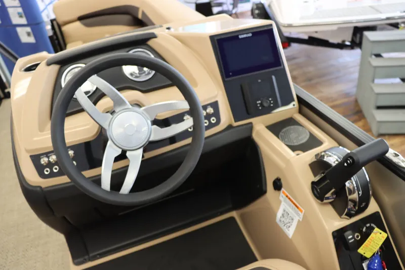 Slide: The Image of Barletta Cabrio 22UC 2025 - 14