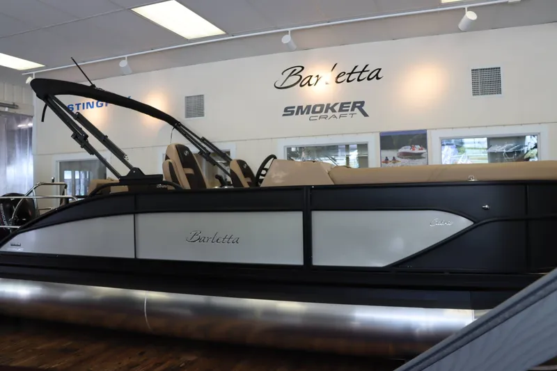 Slide: The Image of Barletta Cabrio 22UC 2025 - 4