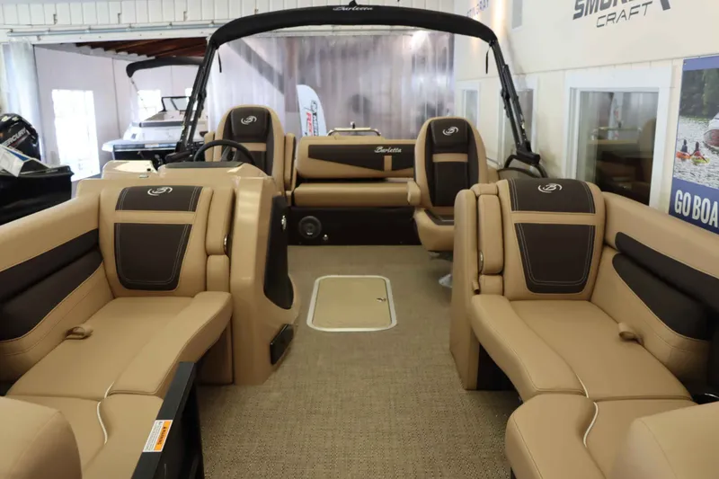 Slide: The Image of Barletta Cabrio 22UC 2025 - 7