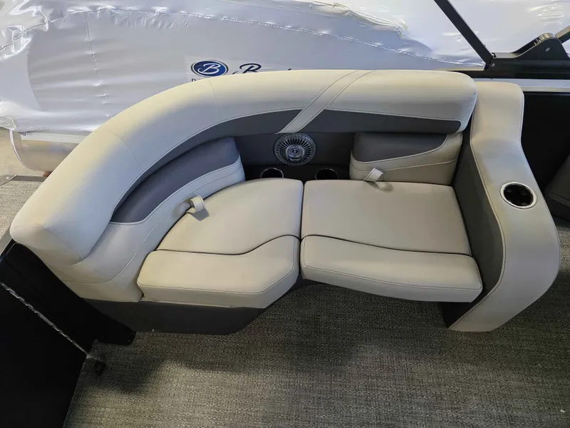 Slide: The Image of Barletta CABRIO 20QC 2025 - 10