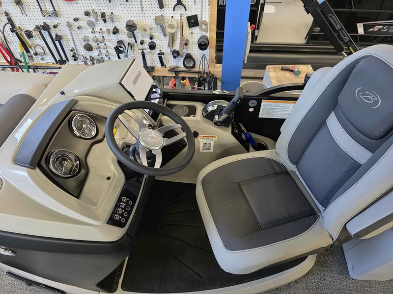 Slide: The Image of Barletta CABRIO 20QC 2025 - 13