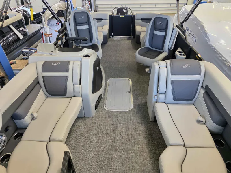 Slide: The Image of Barletta CABRIO 20QC 2025 - 23