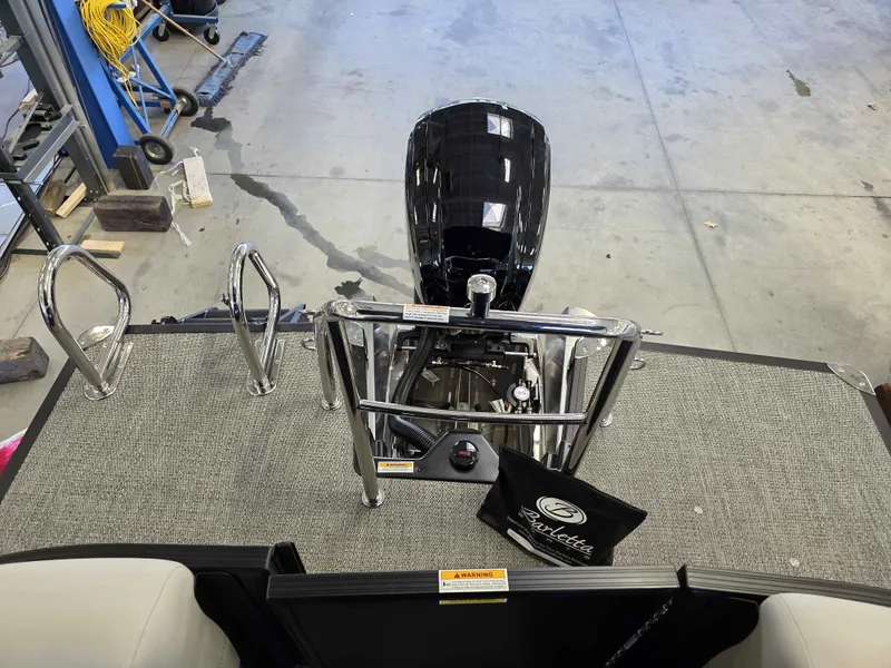 Slide: The Image of Barletta CABRIO 20QC 2025 - 8