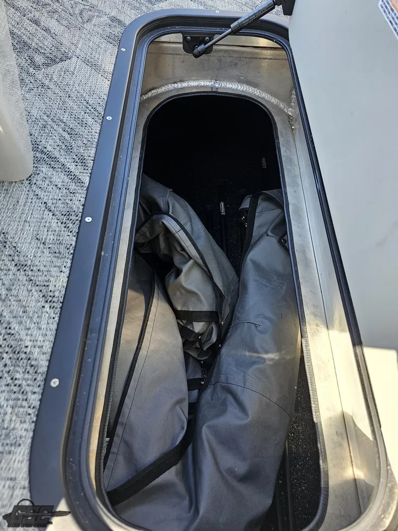 Slide: The Image of Manitou 25 X-Plode 2021 - 102