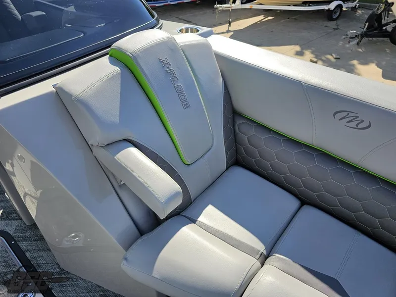 Slide: The Image of Manitou 25 X-Plode 2021 - 109