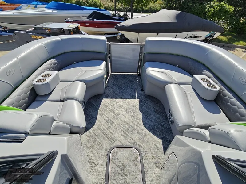 Slide: The Image of Manitou 25 X-Plode 2021 - 121