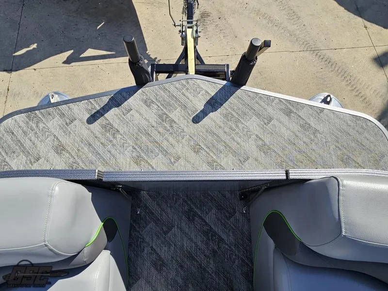 Slide: The Image of Manitou 25 X-Plode 2021 - 122