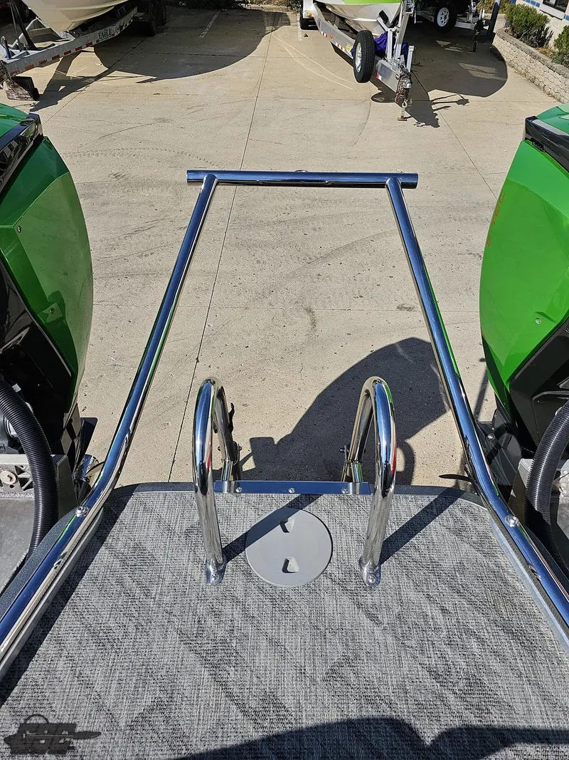 Slide: The Image of Manitou 25 X-Plode 2021 - 130