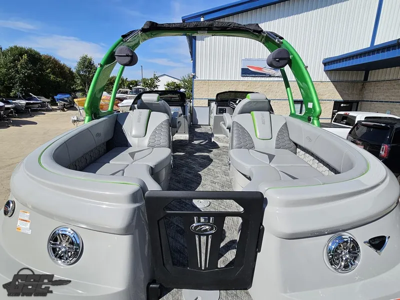 Slide: The Image of Manitou 25 X-Plode 2021 - 53