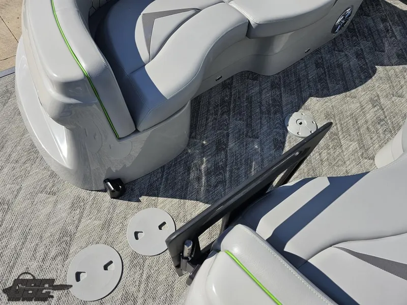 Slide: The Image of Manitou 25 X-Plode 2021 - 60