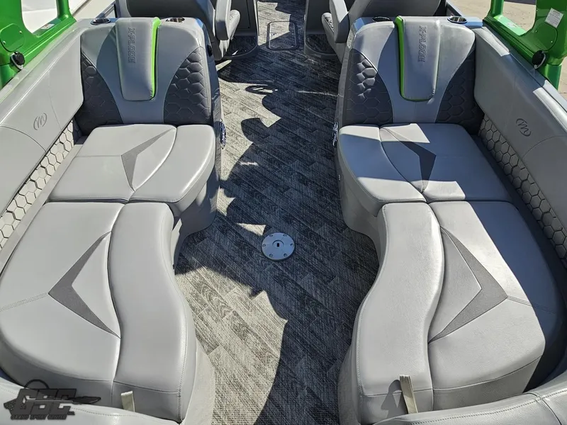 Slide: The Image of Manitou 25 X-Plode 2021 - 62