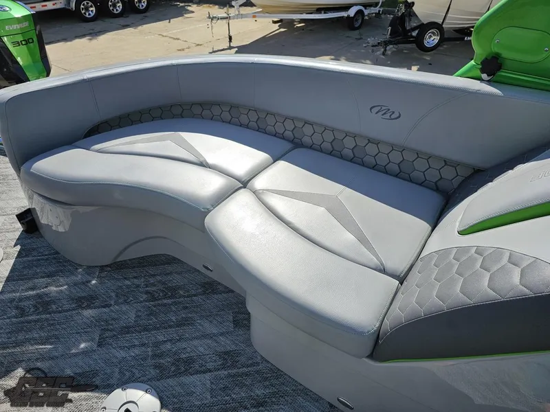 Slide: The Image of Manitou 25 X-Plode 2021 - 72