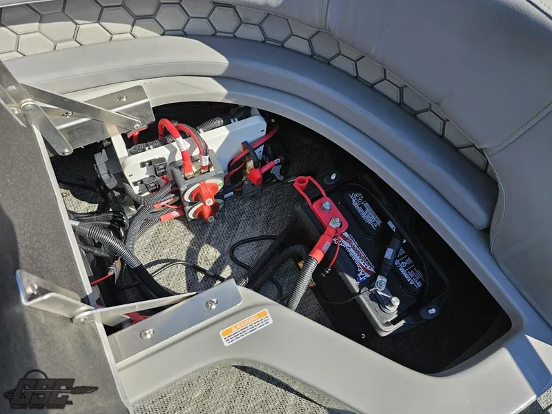 Slide: The Image of Manitou 25 X-Plode 2021 - 76