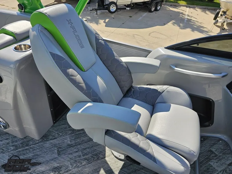 Slide: The Image of Manitou 25 X-Plode 2021 - 92