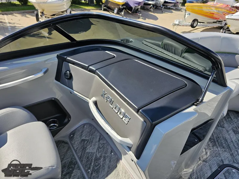 Slide: The Image of Manitou 25 X-Plode 2021 - 95