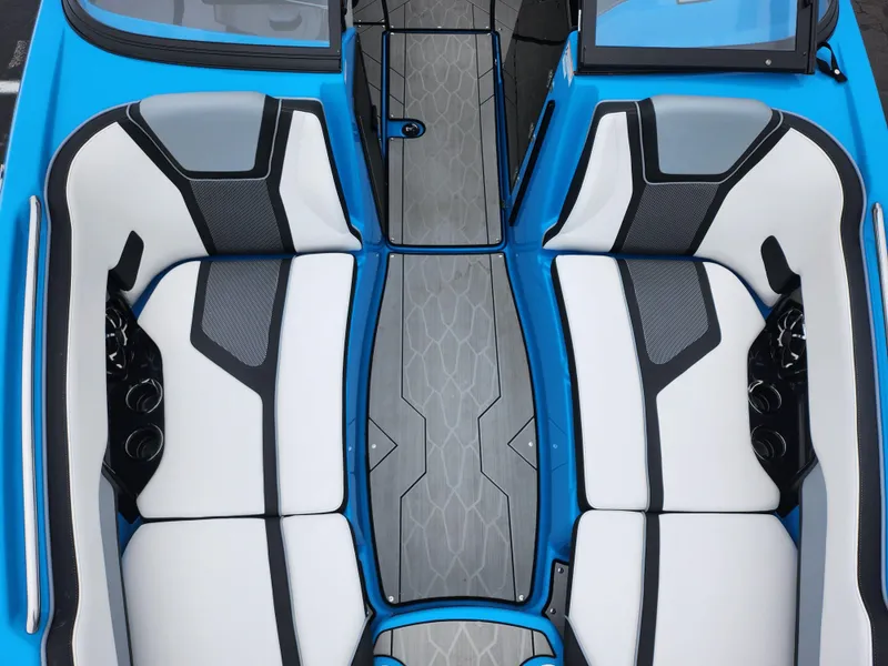 Slide: The Image of 2022 Yamaha Boats 255XD interior with sleek seating and modern design. - 17