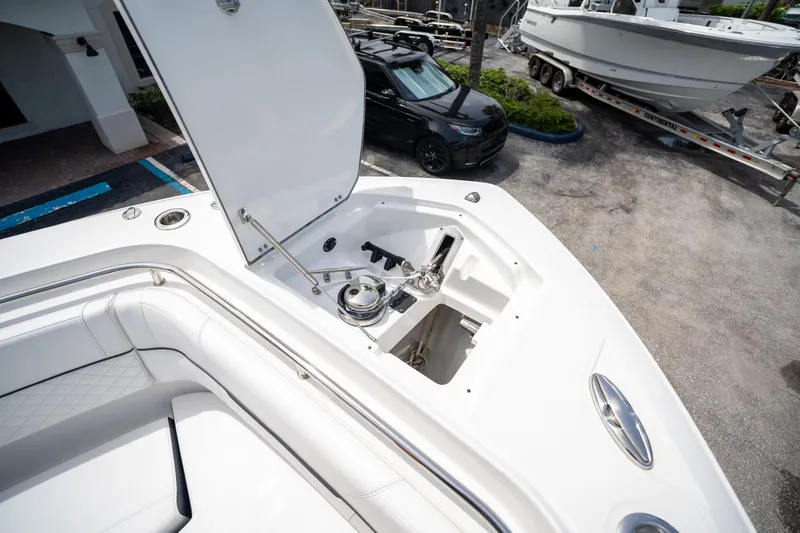 Slide: The Image of Blackfin 302CC 2023 - 56