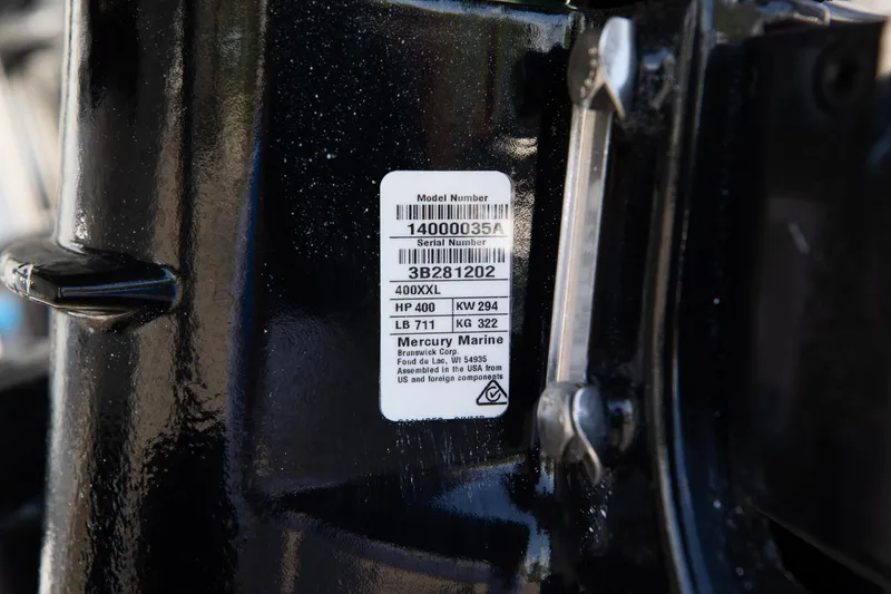 Slide: The Image of Blackfin 302CC 2023 - 56