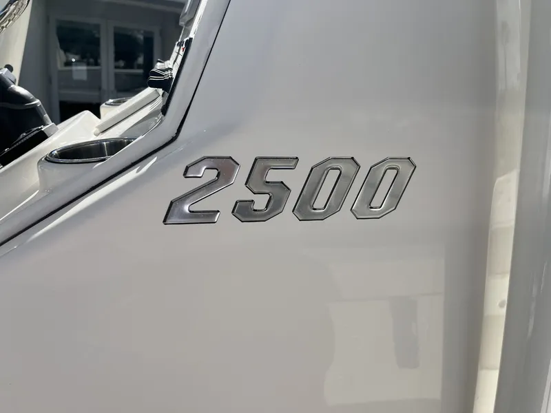 Slide: The Image of Pathfinder 2500 Hybrid 2024 - 29