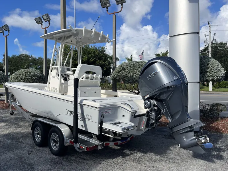 Slide: The Image of Pathfinder 2500 Hybrid 2024 - 4