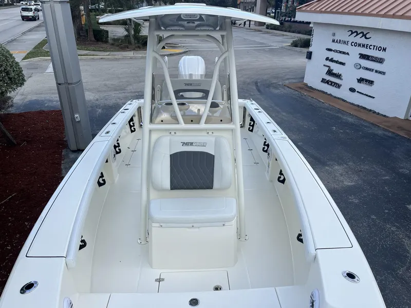 Slide: The Image of 2024 Pathfinder 2400 Open boat at Marine Connection dealership. - 17