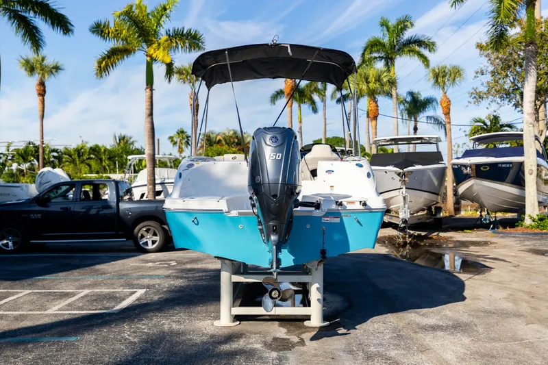 Slide: The Image of Hurricane SunDeck Sport 192 RL OB 2024 - 7