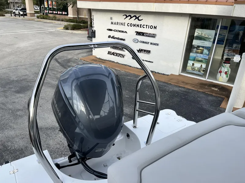 Slide: The Image of 2024 Hurricane FunDeck 2360 SFL OB with Yamaha outboard at Marine Connection dealership. - 24