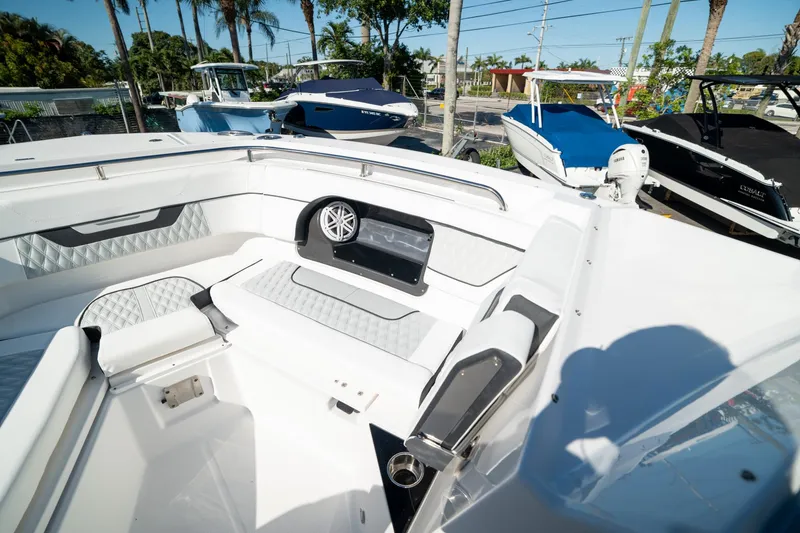 Slide: The Image of Blackfin 302 DC 2024 - 47