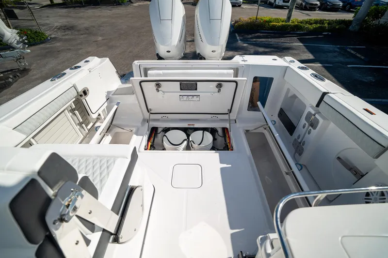 Slide: The Image of Blackfin 302 DC 2024 - 20