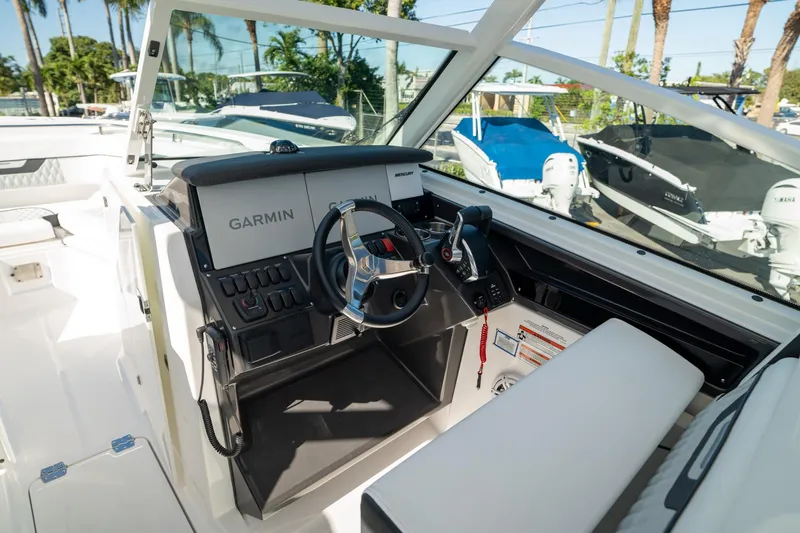 Slide: The Image of Blackfin 302 DC 2024 - 35